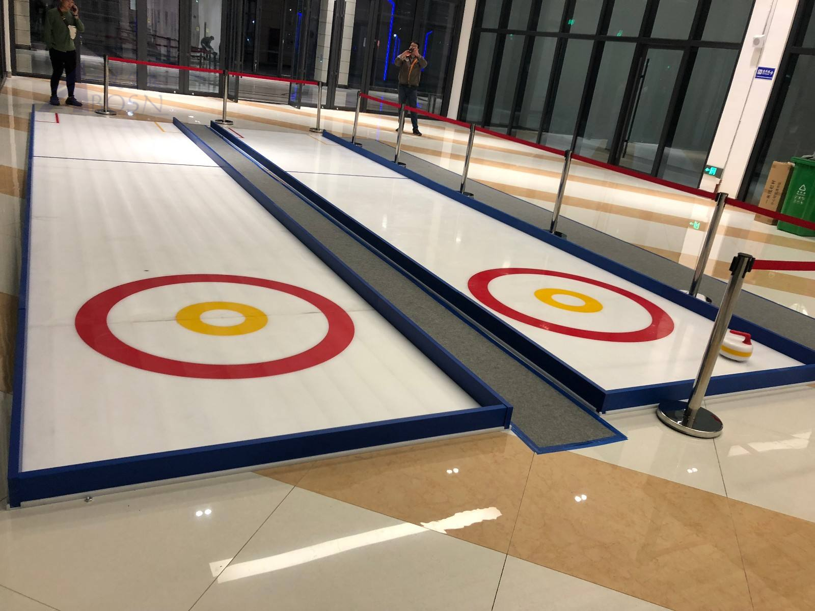 Custom Convenience Flexible Synthetic Indoor Outdoor Ice Skating Rinks Floor Board Ice Rink Dasher Board