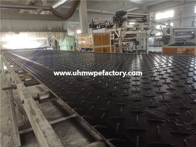 3x8 Red HDPE Ground Protection Mat For Construction