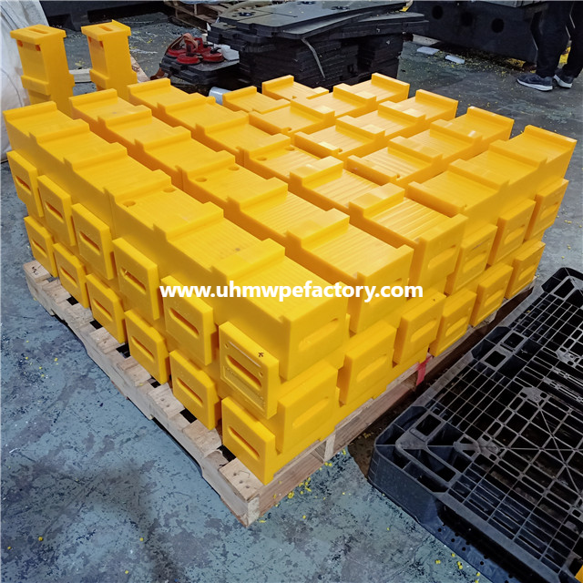 20-220mm Yellow PE Crane Outrigger Pad For Shock Proof