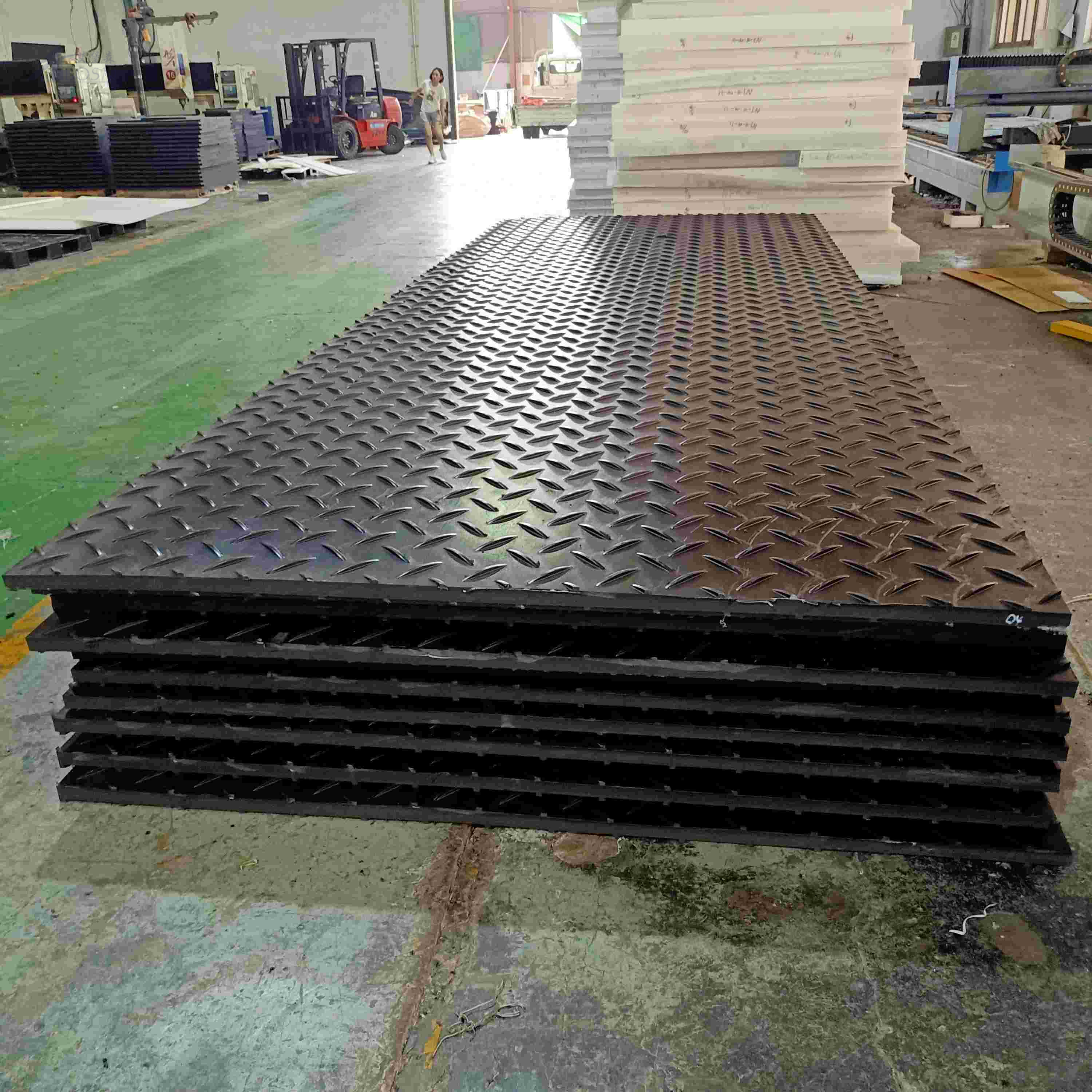 Colorful Heavy Duty 4x8 Plastic Uhmwpe Hdpe Temporary Excavator Road Mats